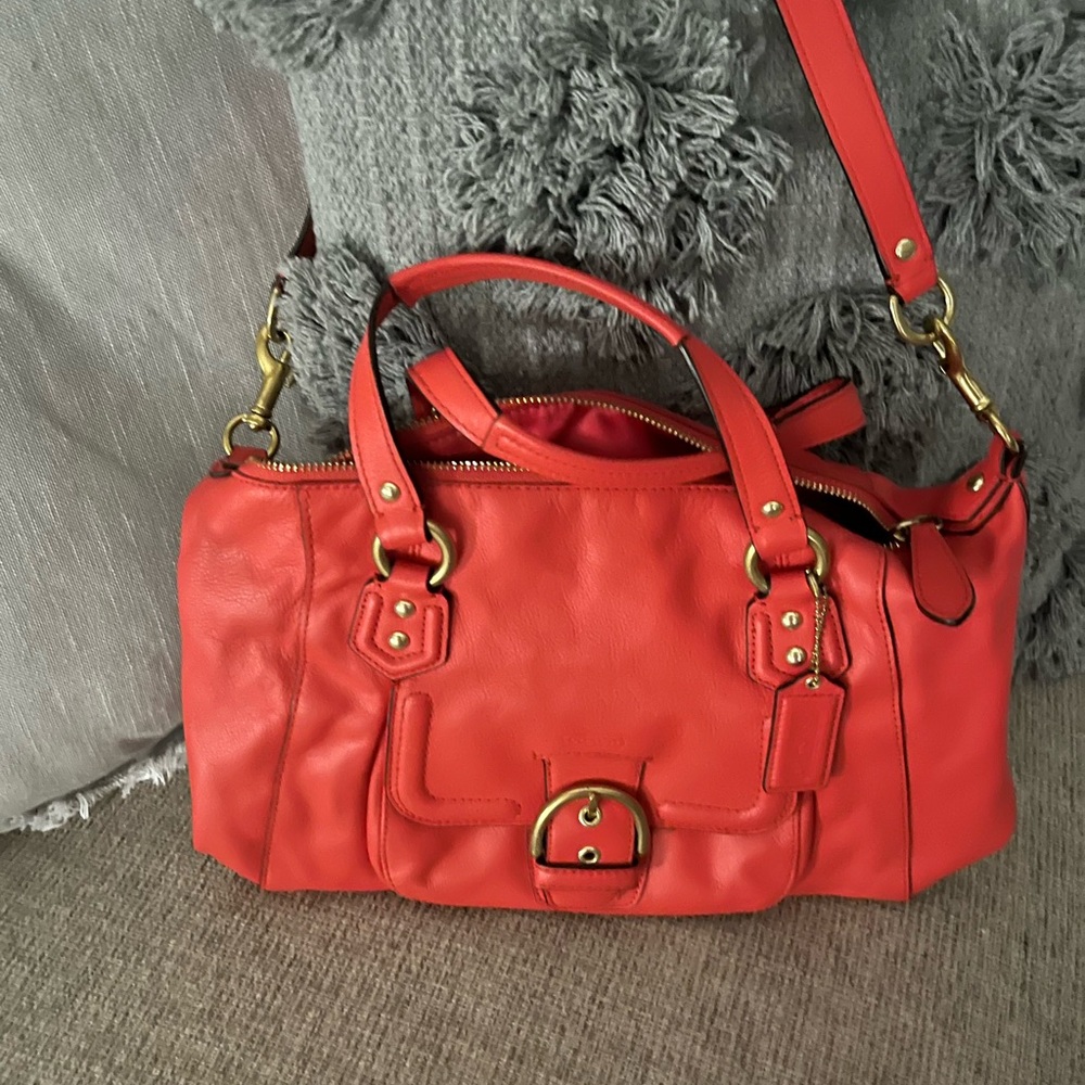 Coach tote, gently used!!